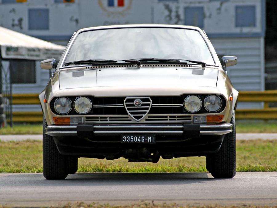  Alfa Romeo Alfetta GTV 2000 Turbodelta (116) 1979 года  (фото 8 из 11)